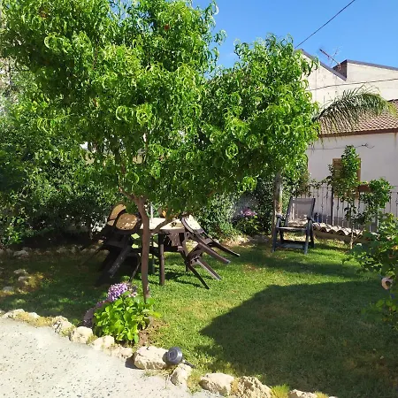 Il Giardino Dei Semplici Apartament