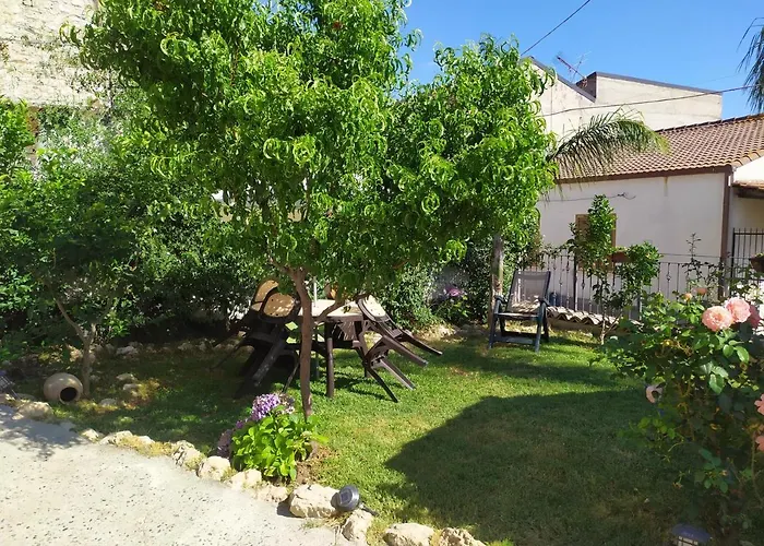 Il Giardino Dei Semplici 公寓