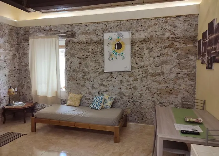 Il Giardino Dei Semplici Caulonia